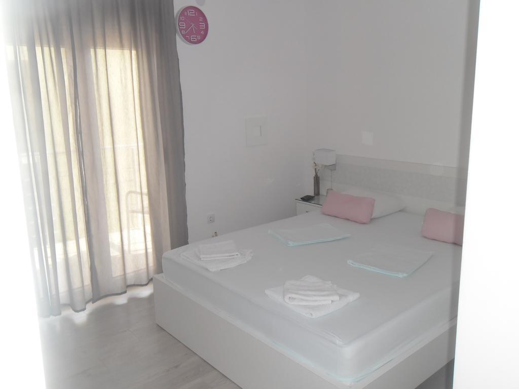Apartment Τρέμπινιε Εξωτερικό φωτογραφία