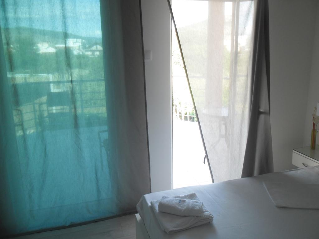 Apartment Τρέμπινιε Εξωτερικό φωτογραφία