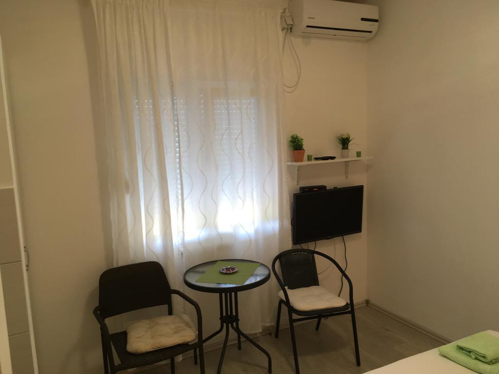 Apartment Τρέμπινιε Εξωτερικό φωτογραφία